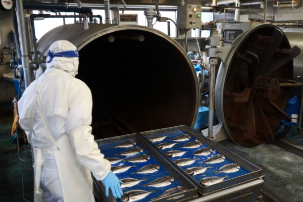 骨ごと食べられる魚です